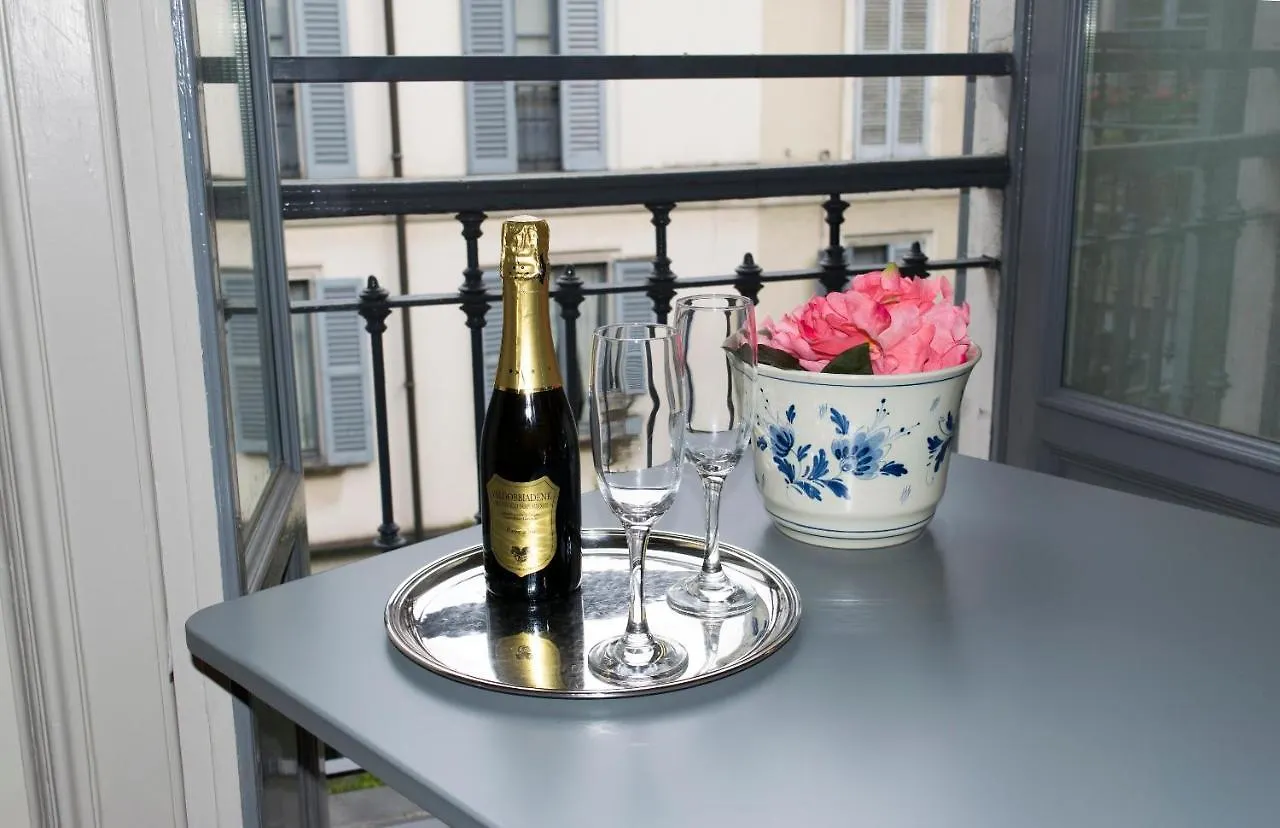 B&B Bonaparte Suites Milan 2*,